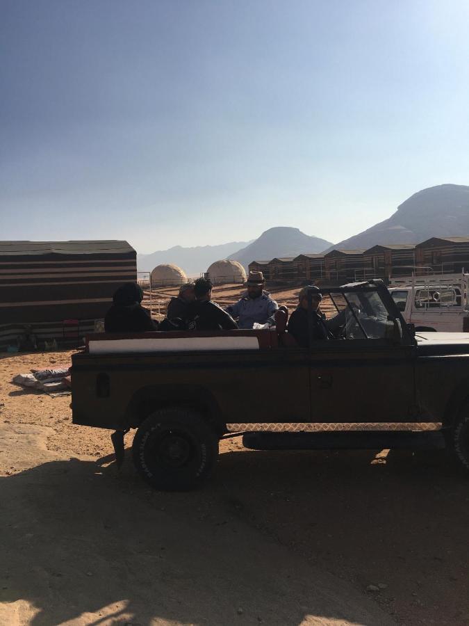 Oryx Camp Hotel Wadi Rum Ngoại thất bức ảnh
