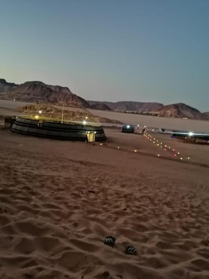 Oryx Camp Hotel Wadi Rum Ngoại thất bức ảnh