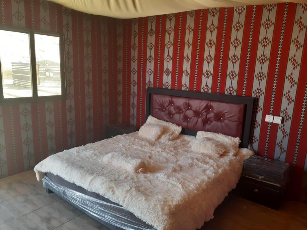 Oryx Camp Hotel Wadi Rum Ngoại thất bức ảnh